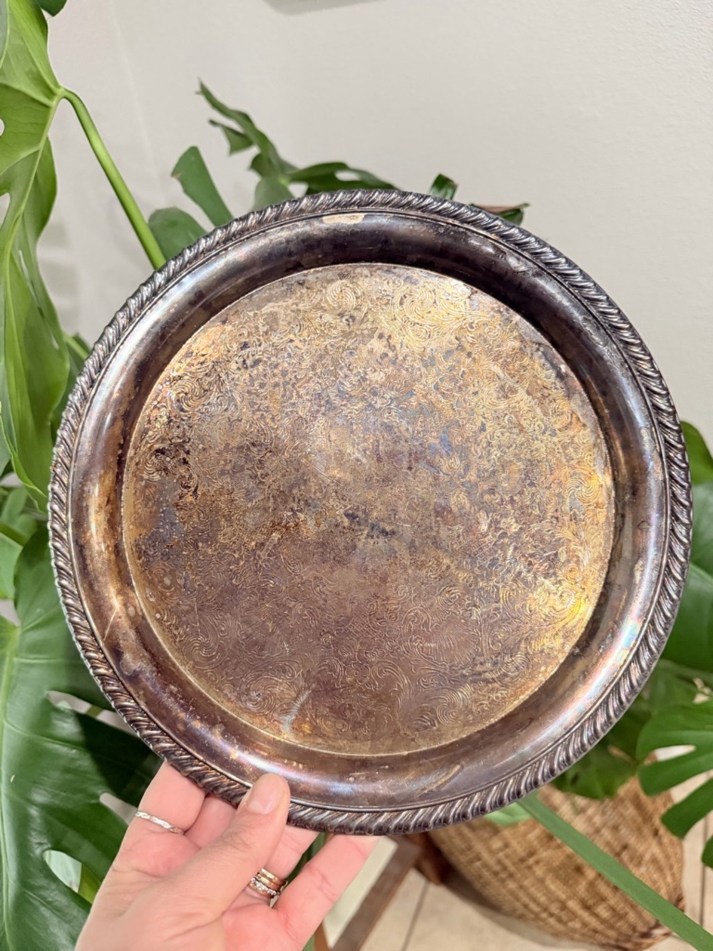 Vintage WM Rogers Silverplate Round Serving Tray Ornate Floral